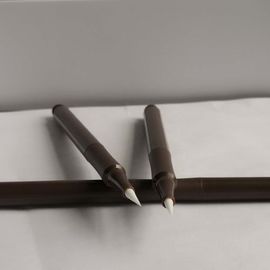 Dobra cena. E-008 Kolorowy płynny oczoplast ołówek OEM Sgs Wymieniony dla damskiego makijażu w Internecie